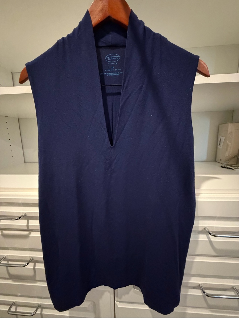 Talbots Navy V-Neck Sleeveless Knit Tank